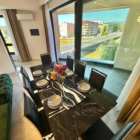 Ilidza Sky Royal Residences شقة